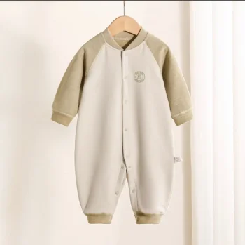 طقم مخمل لون اخضر